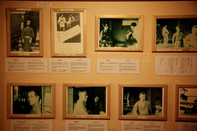 文豪たちの写真展示