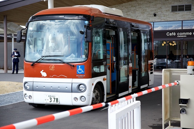 軽井沢アウトレット18バス